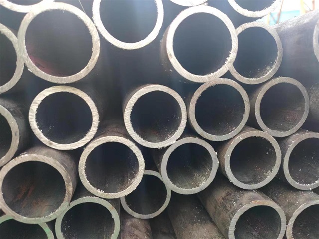 东莞10#结构用无缝钢管