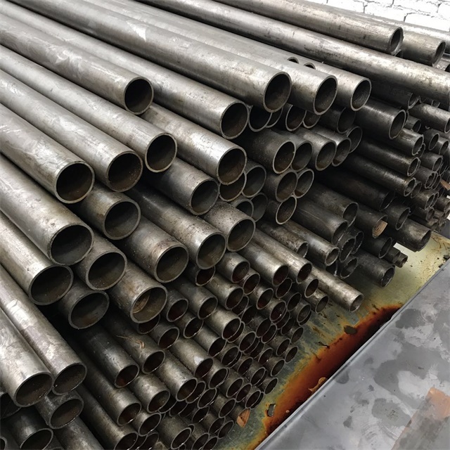 东莞光亮无缝钢管厂